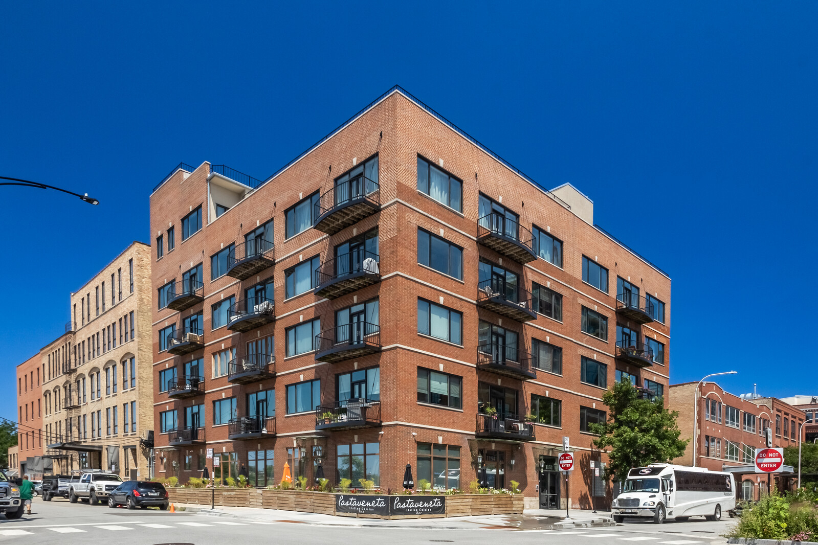 1152 Fulton Street