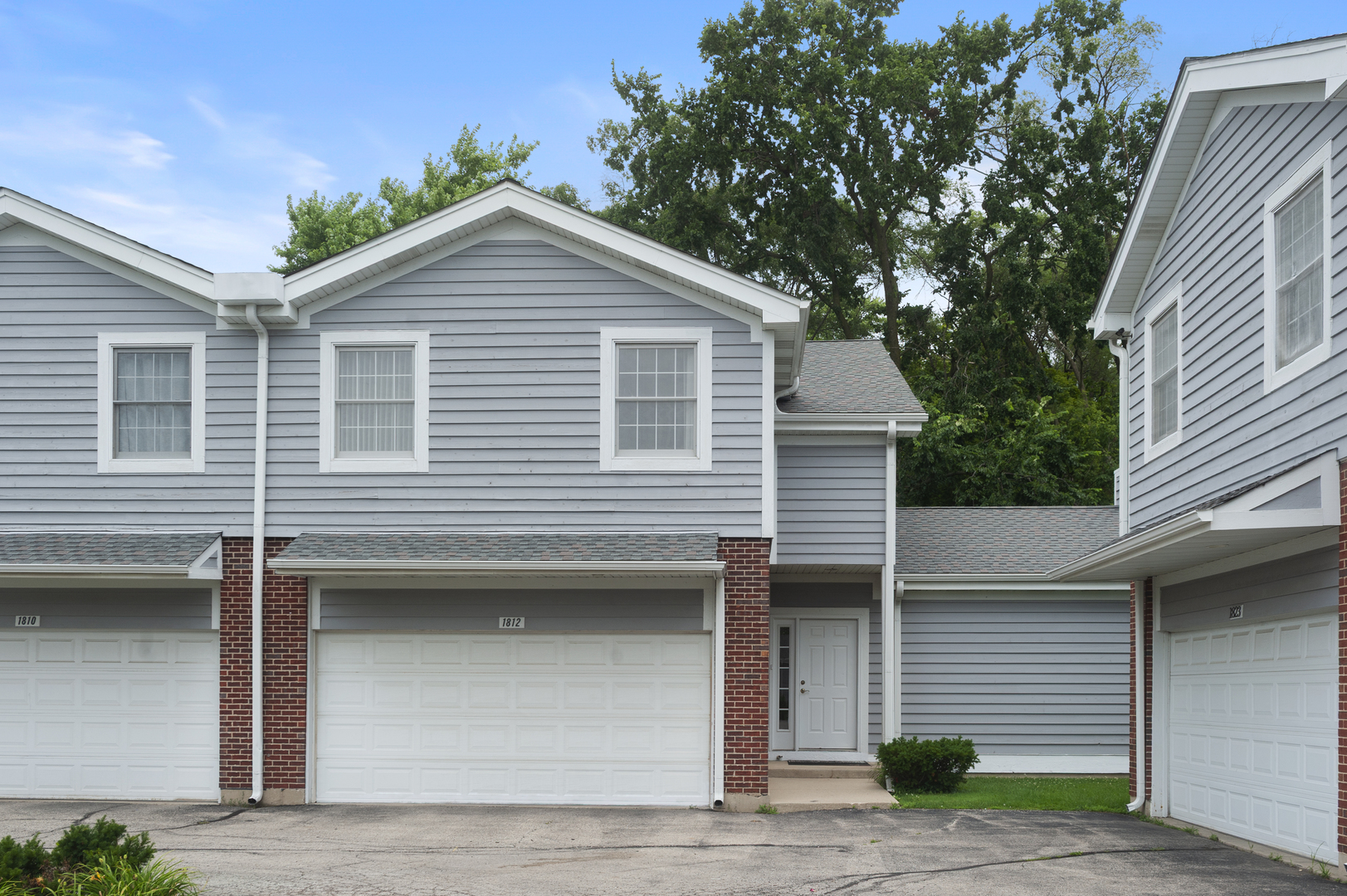 1812 MONROE Court