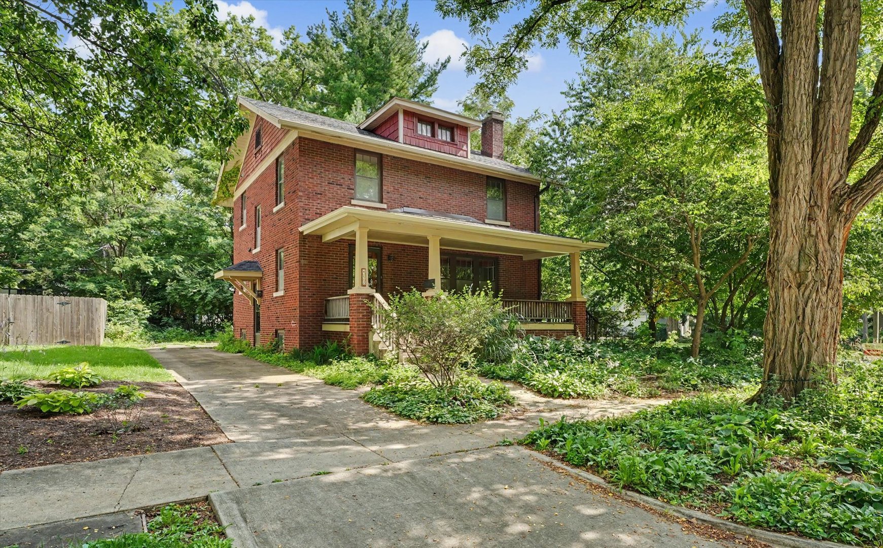 402 Vermont Avenue