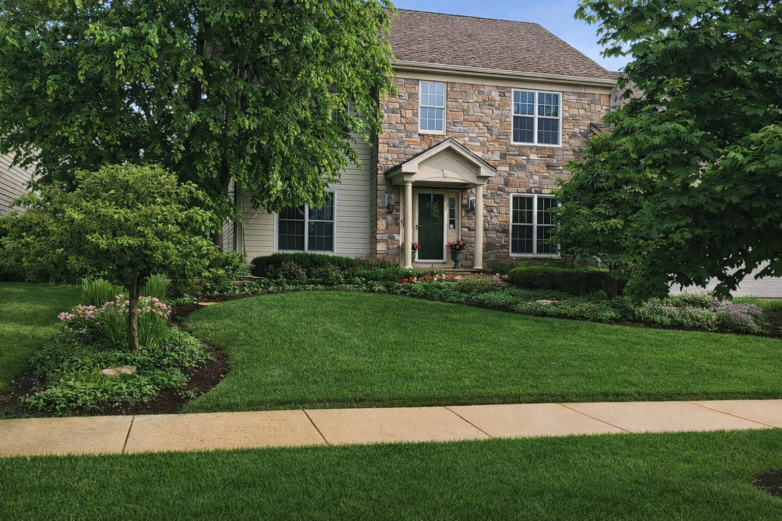 823 Columbia Circle