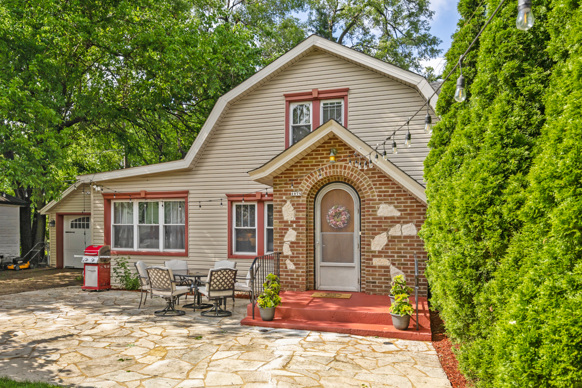 1078 Greenview Avenue