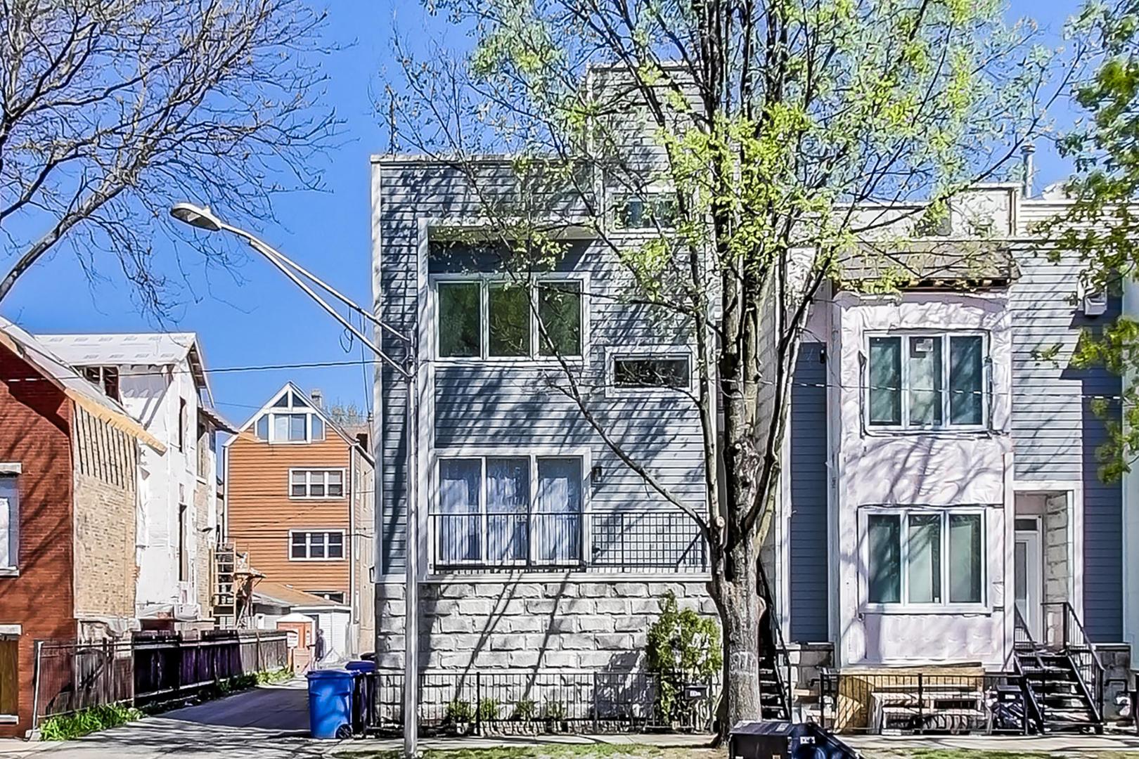 2308 Belden Avenue