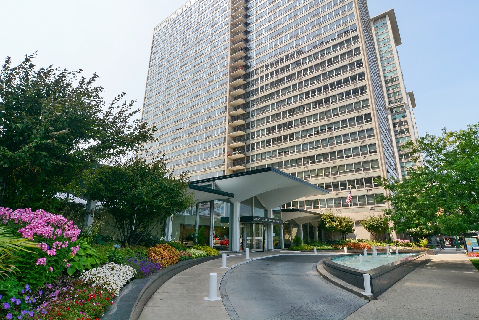 3550 LAKE SHORE Drive