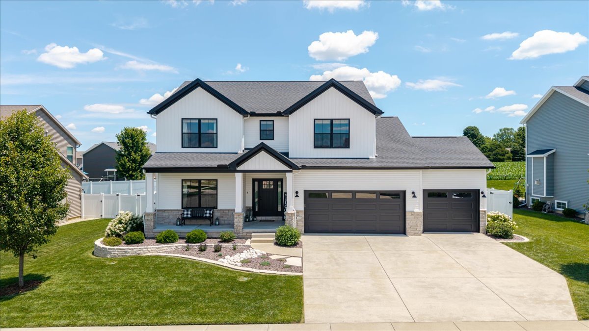 1304 Staghorne Way