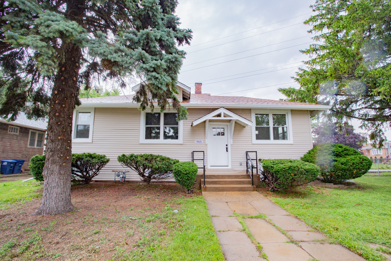 905 Adams Street