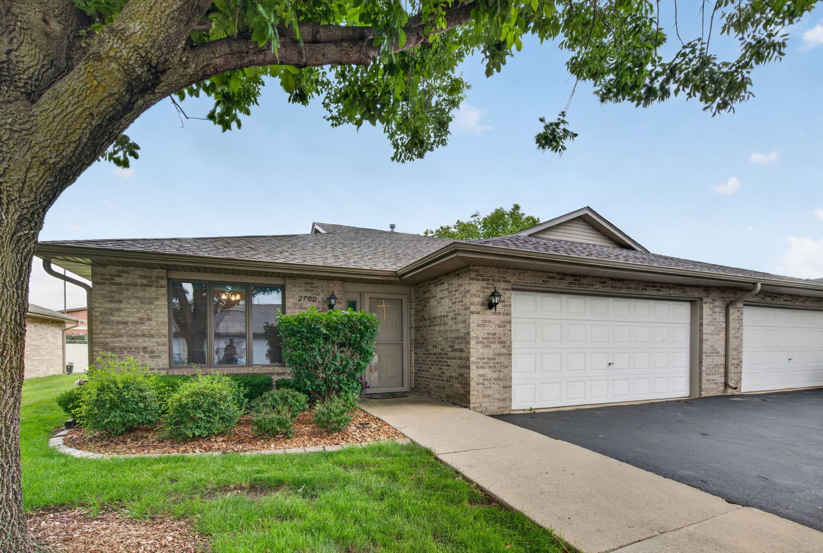 2700 Eagle Drive