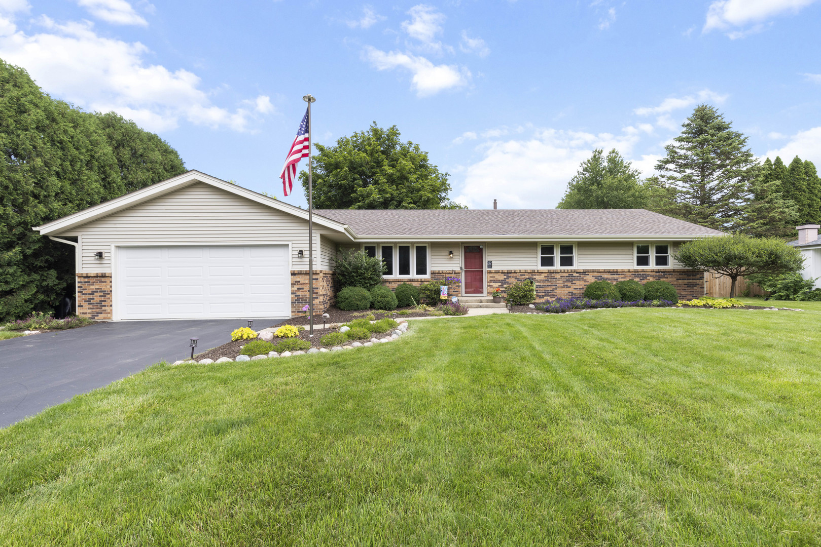 7575 FARMHOME Lane