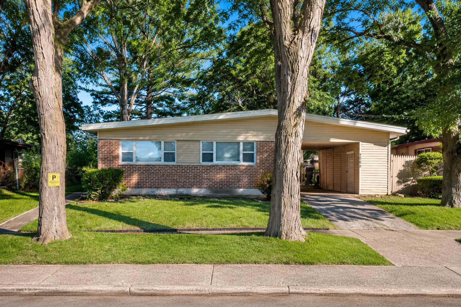 267 Somonauk Street