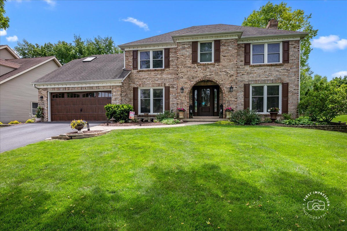 25W185 Setauket Avenue