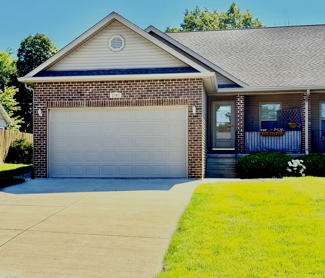 2708 Deer Court