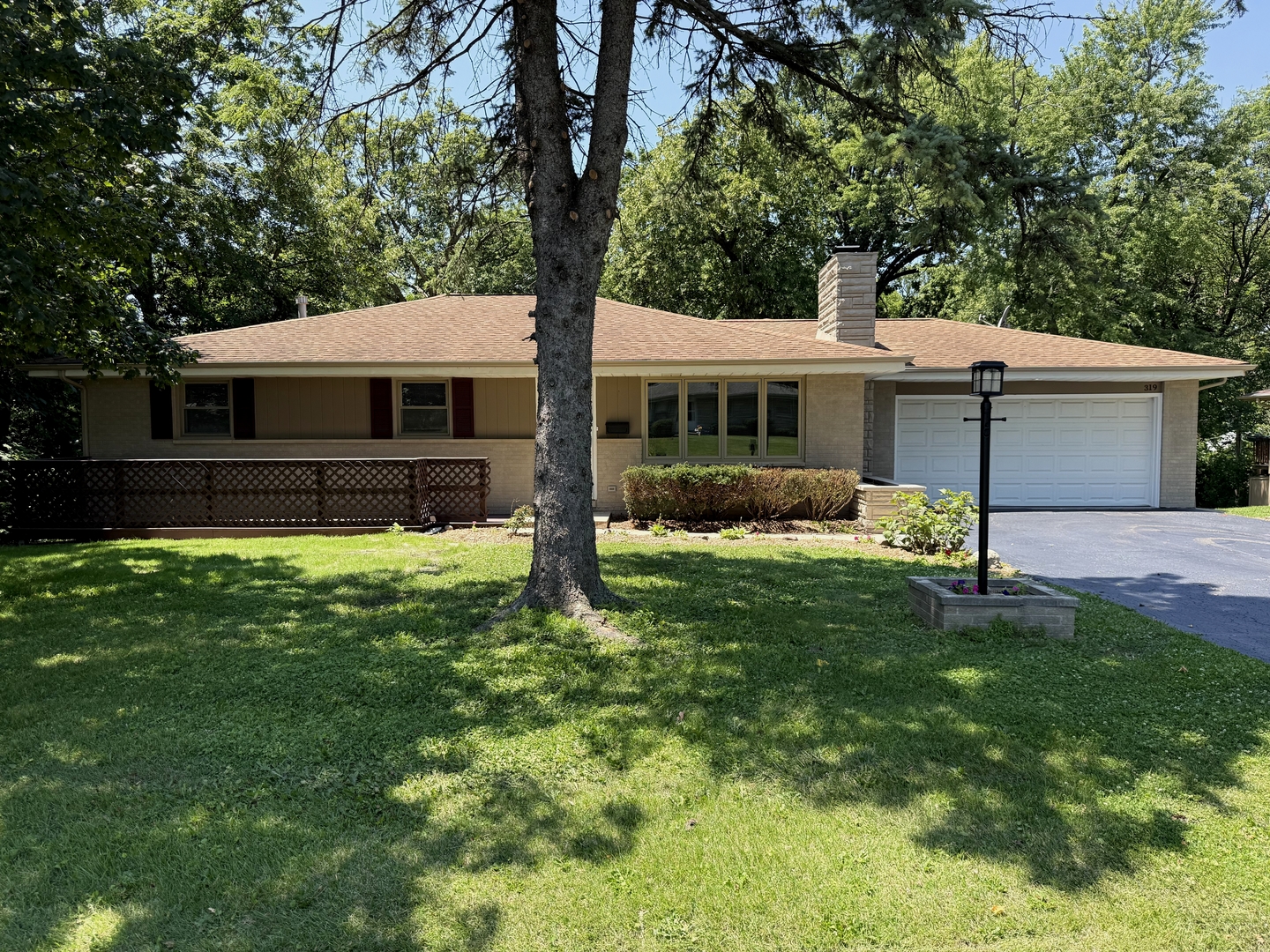 319 Parkshore Drive