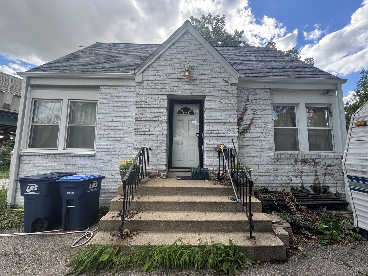 800 Touhy Avenue