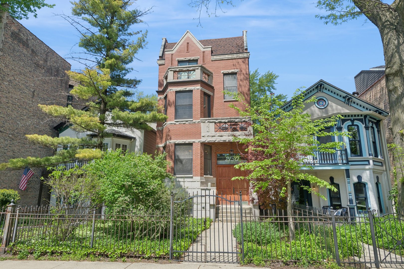 2130 Le Moyne Street