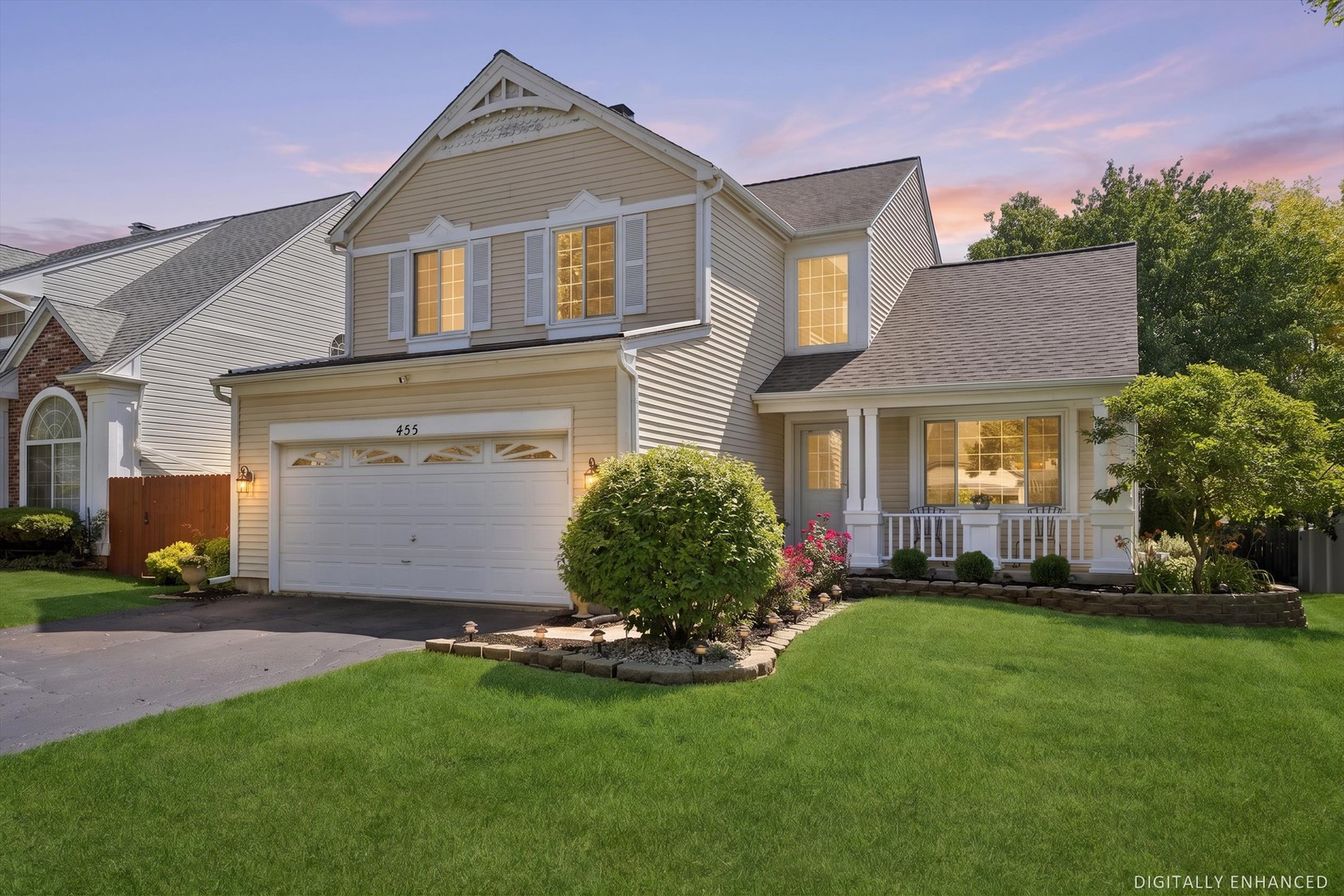 455 Smoketree Lane