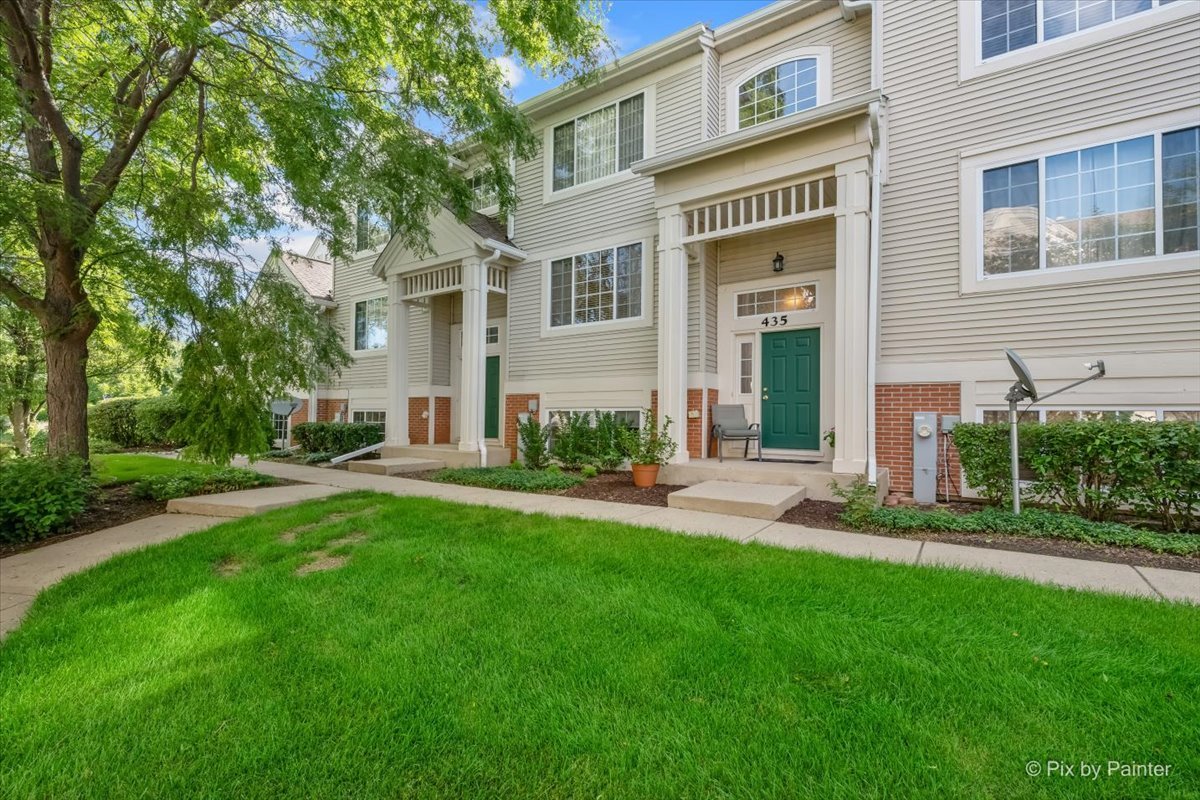 435 Cary Woods Circle