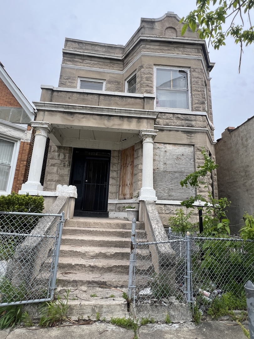 4004 Van Buren Street