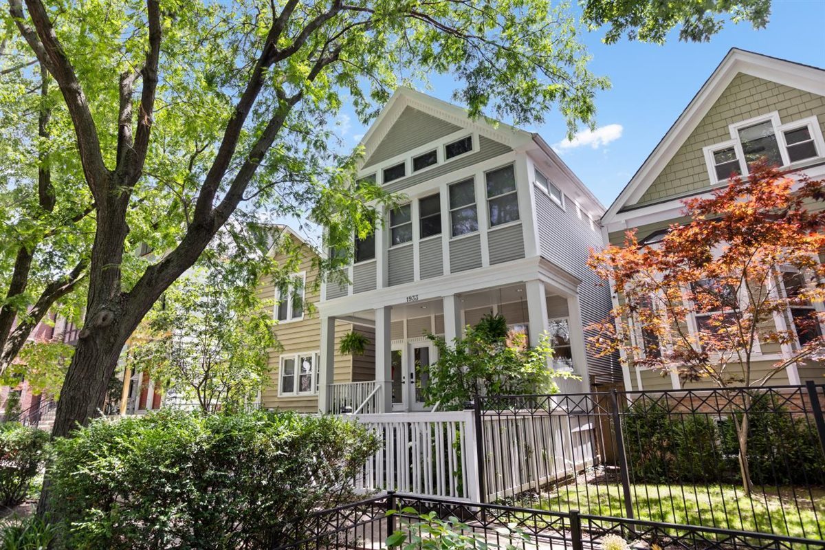 1933 SCHOOL Street