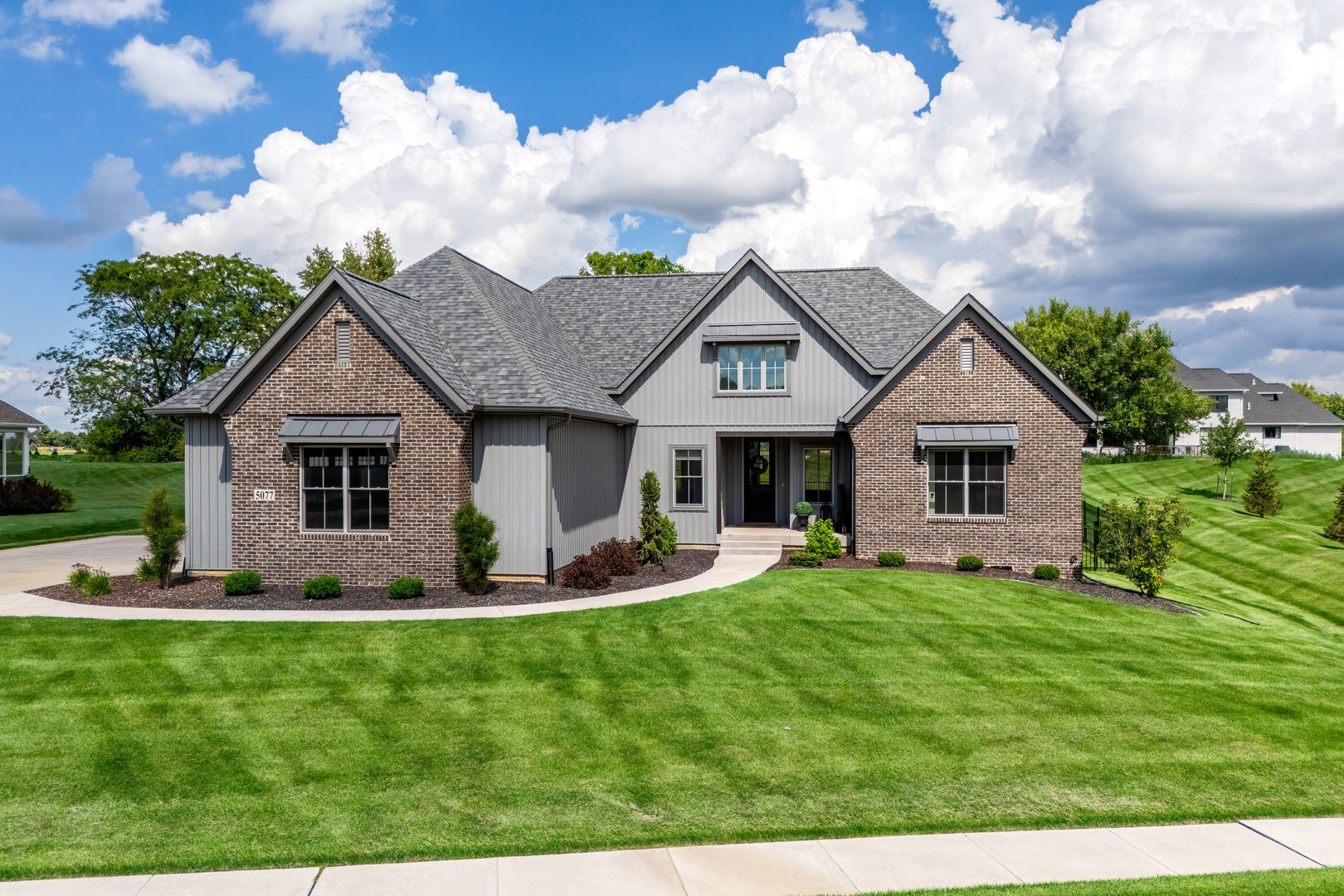 5077 Oak Ridge Court