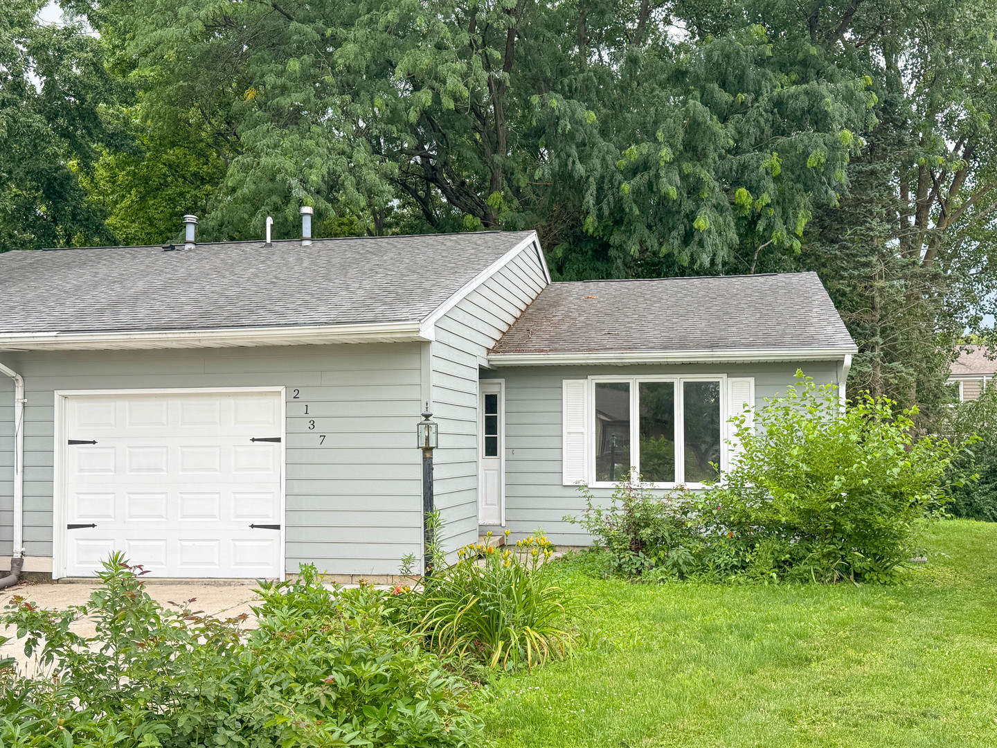 2137 Ivy Court