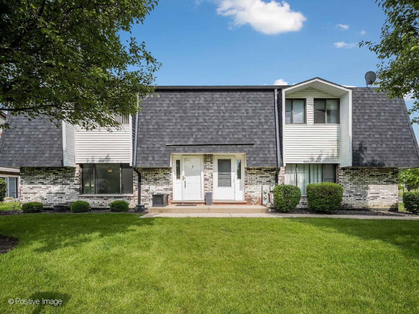 16212 Apple Lane