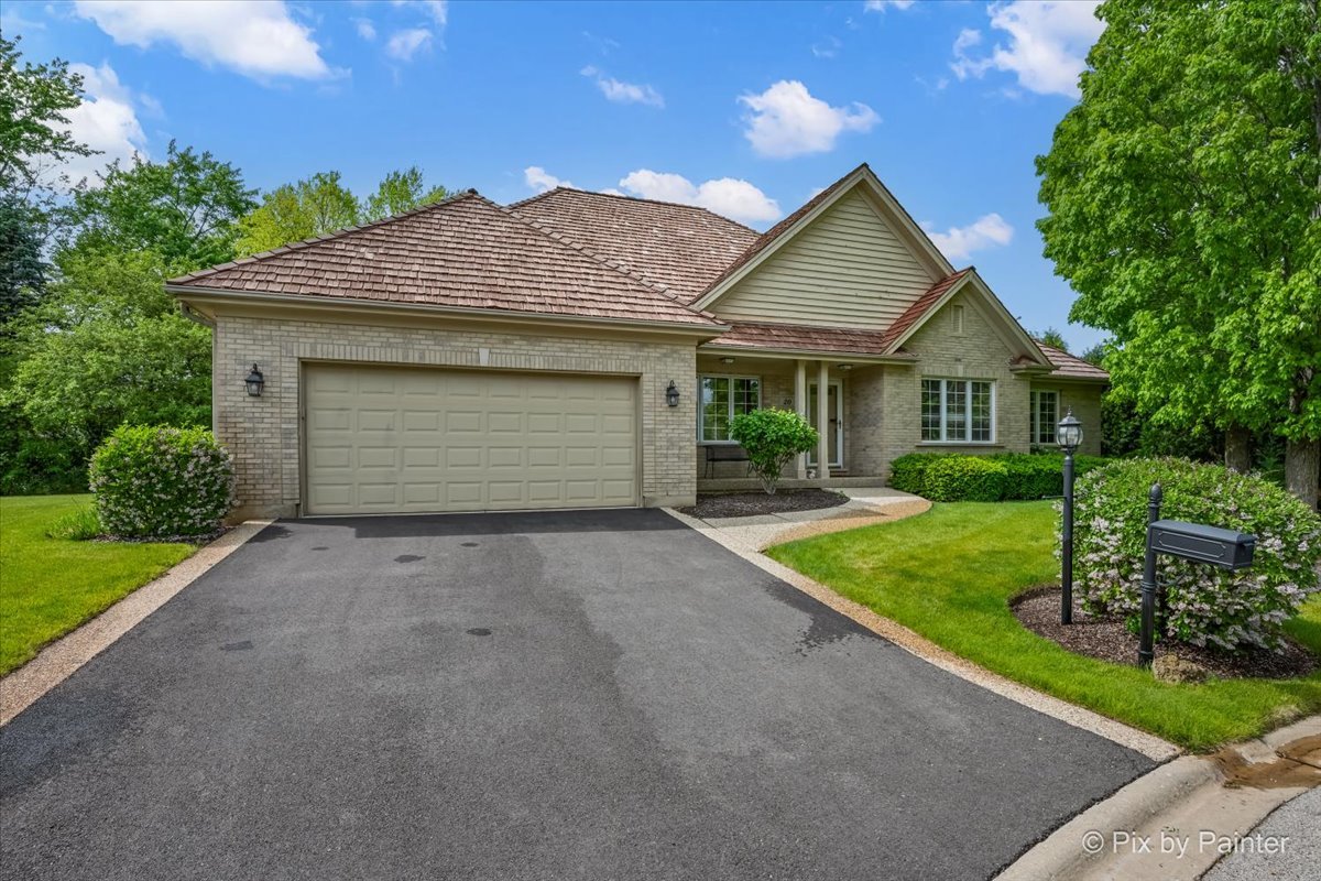20 LOCHBROOK Lane