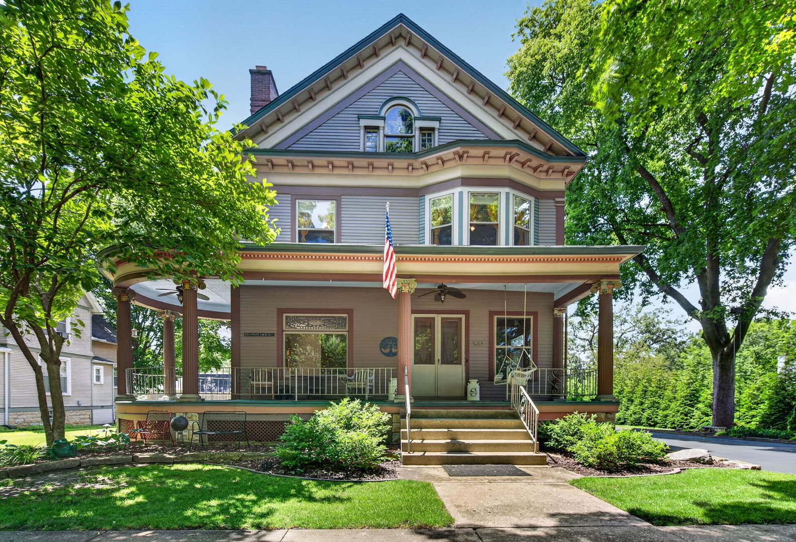 532 Calhoun Street