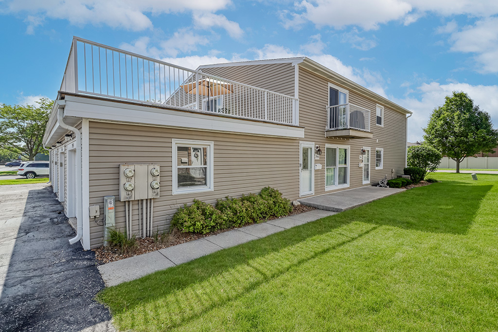 7943 164th Court