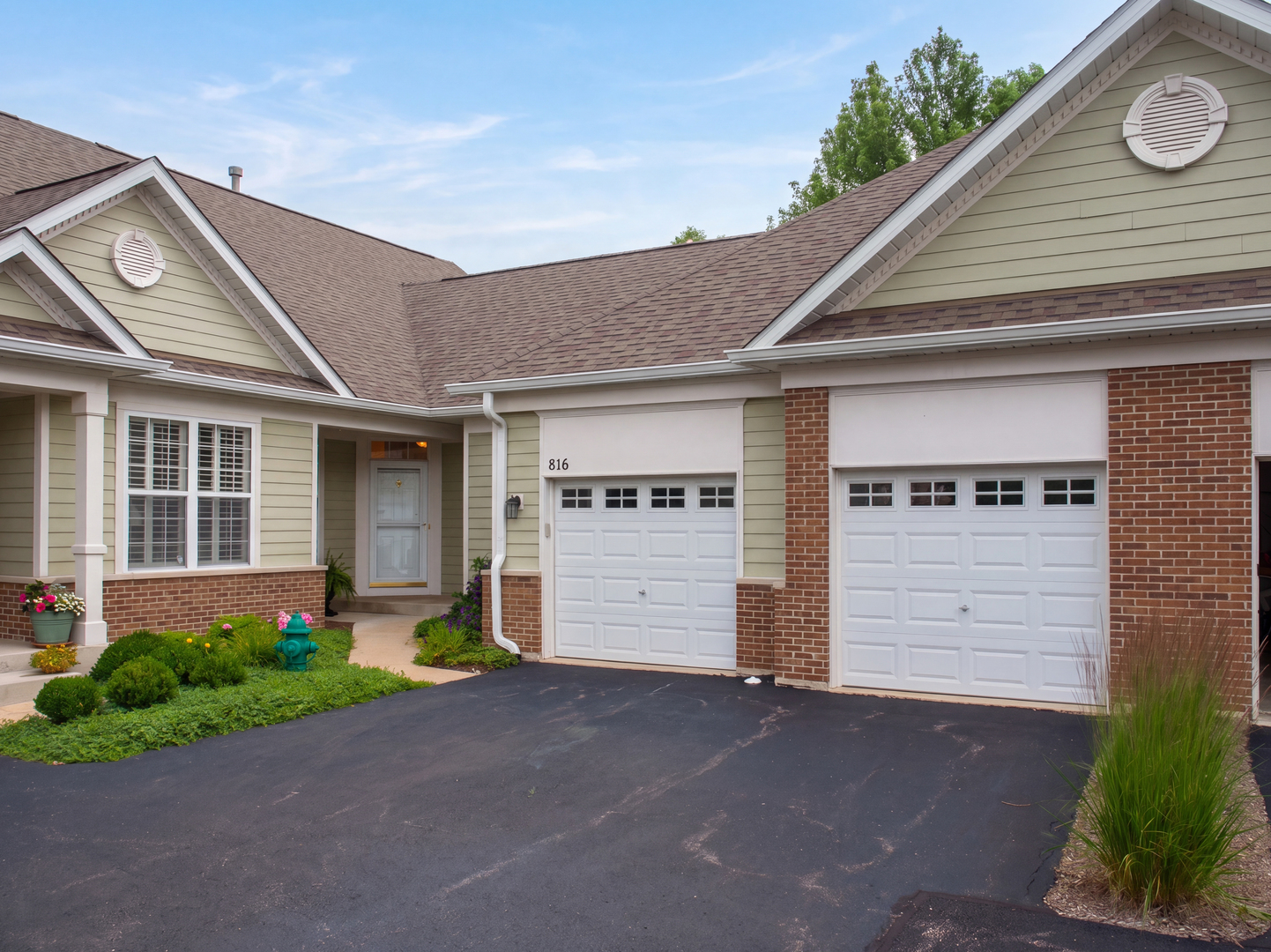 816 Cambridge Drive