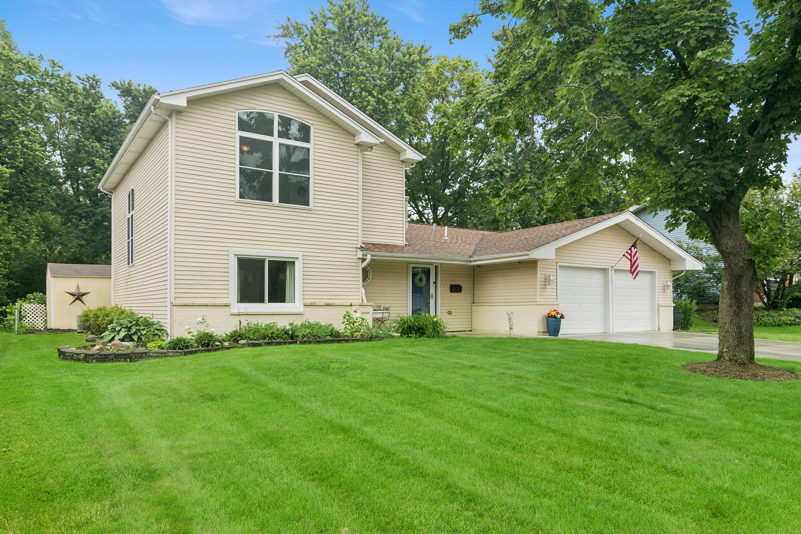 2S155 Mayfield Lane