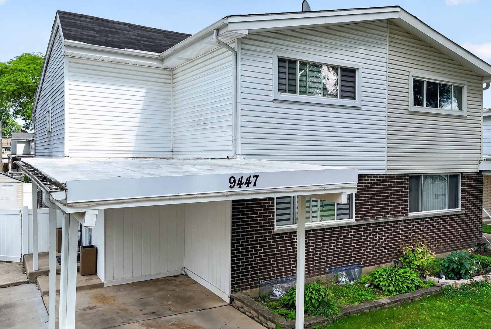 9447 Meadow Lane