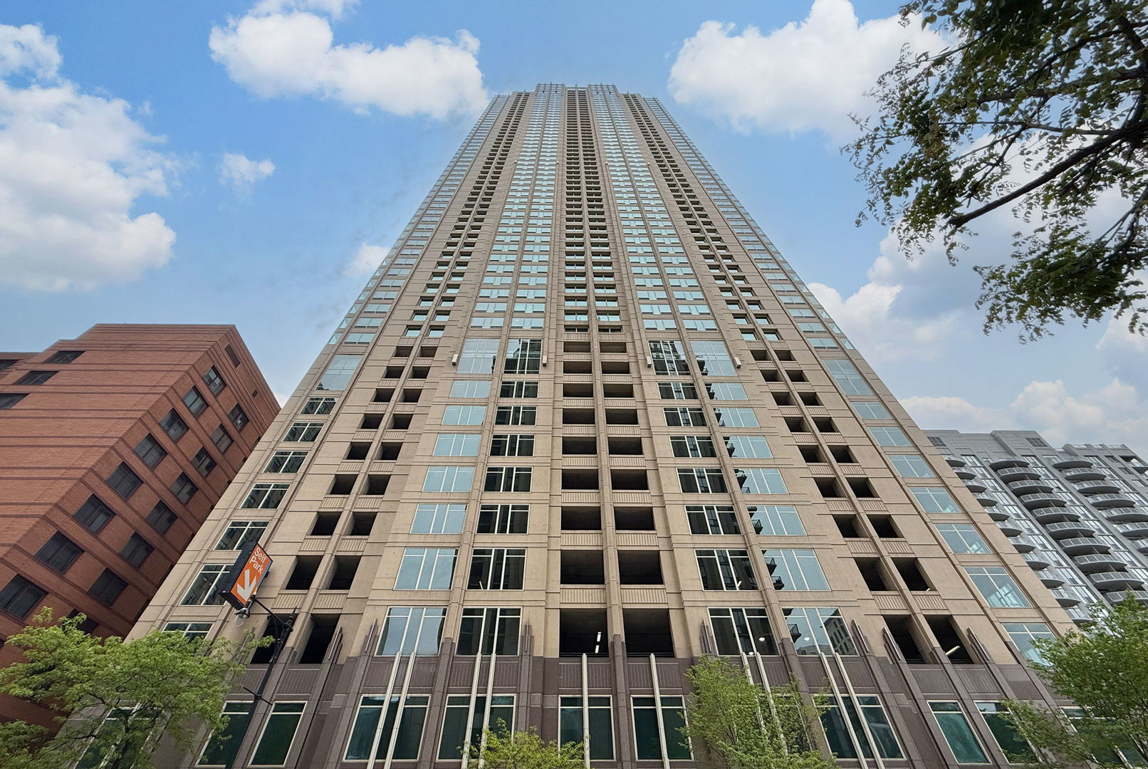 33 ONTARIO Street