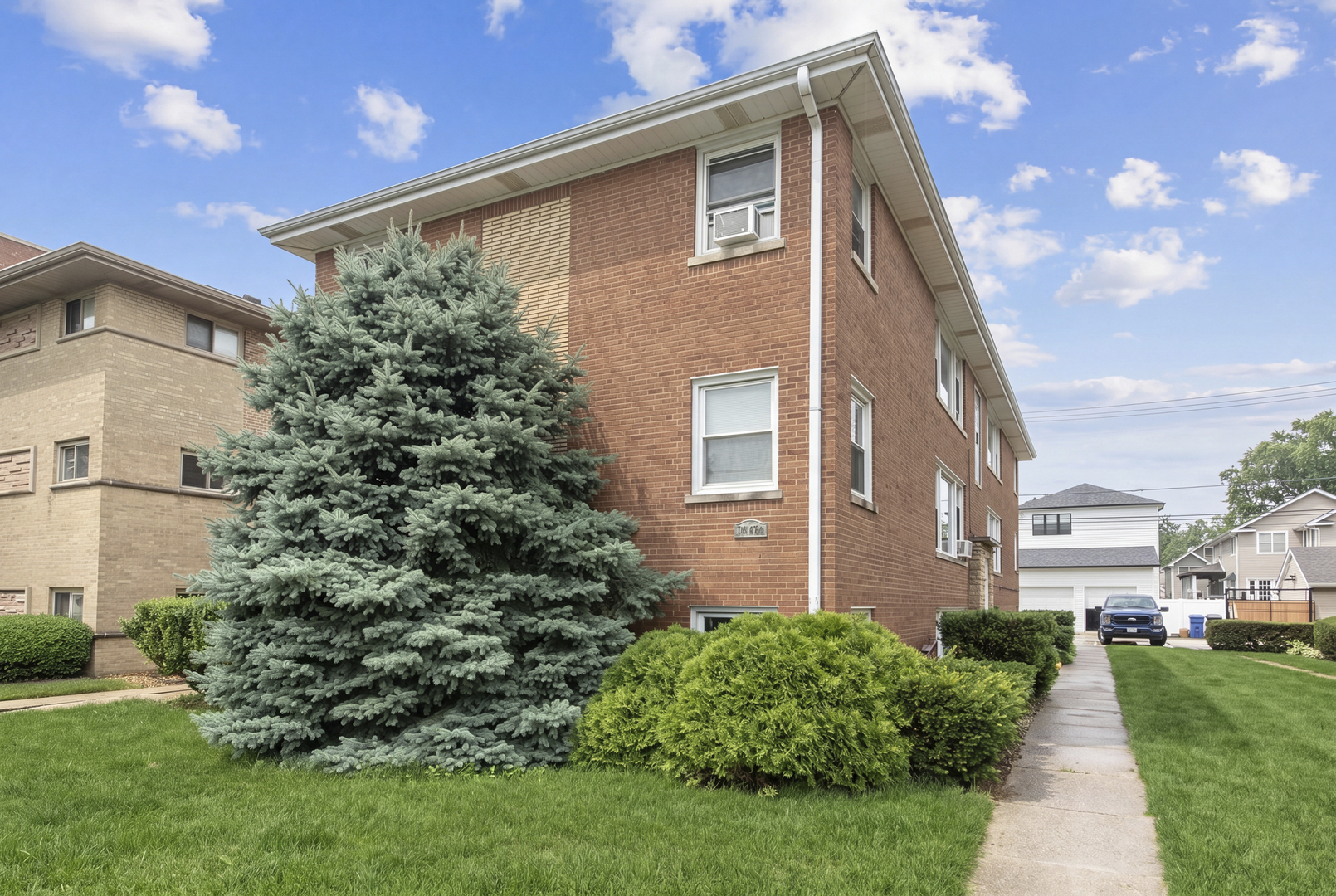 6612 Harlem Avenue