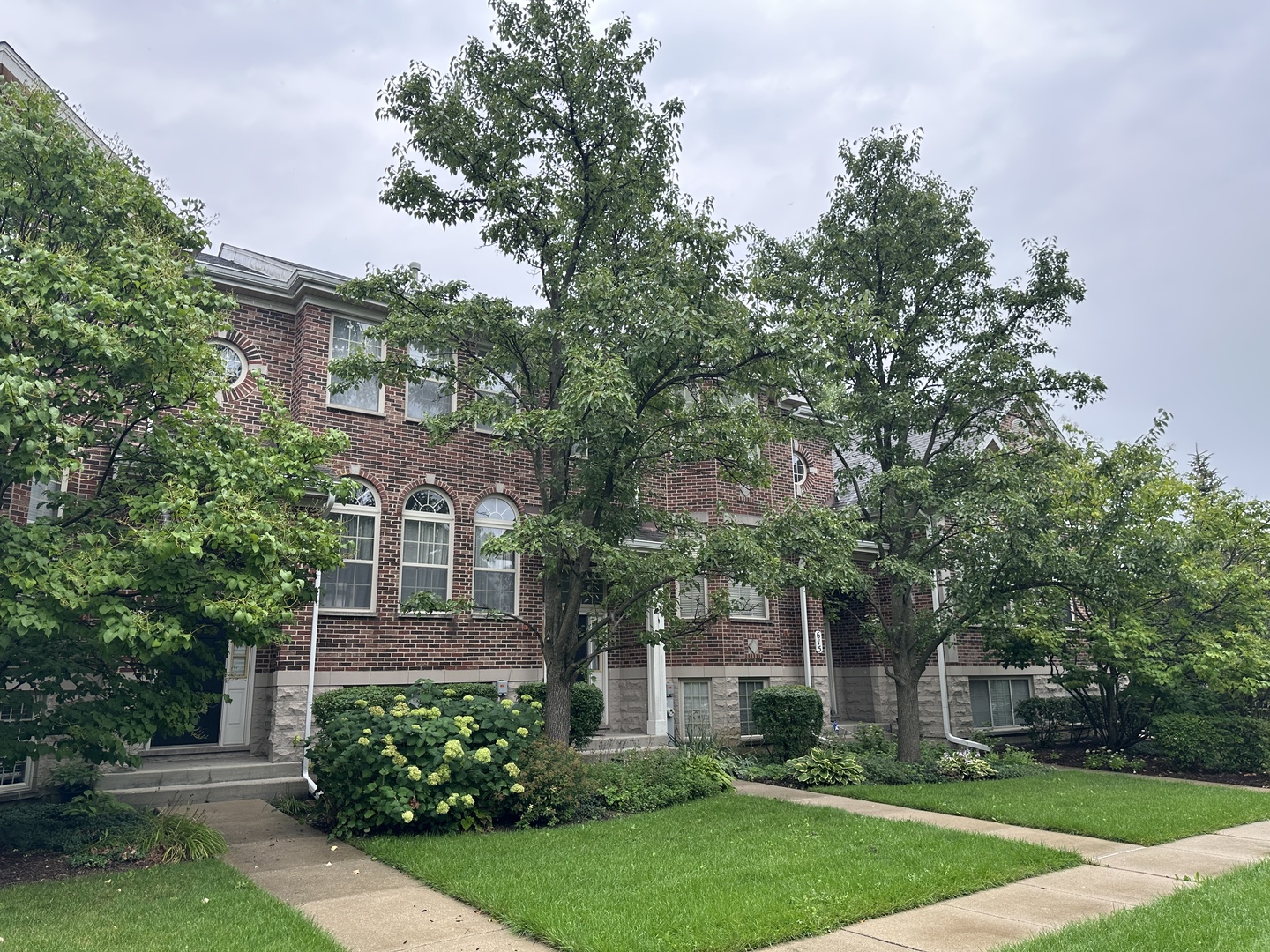 613 Prestwick Lane