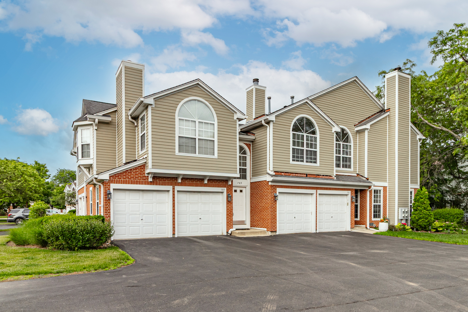 789 Grosse Pointe Circle