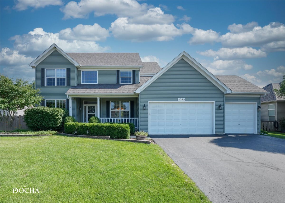 1032 White Plains Lane