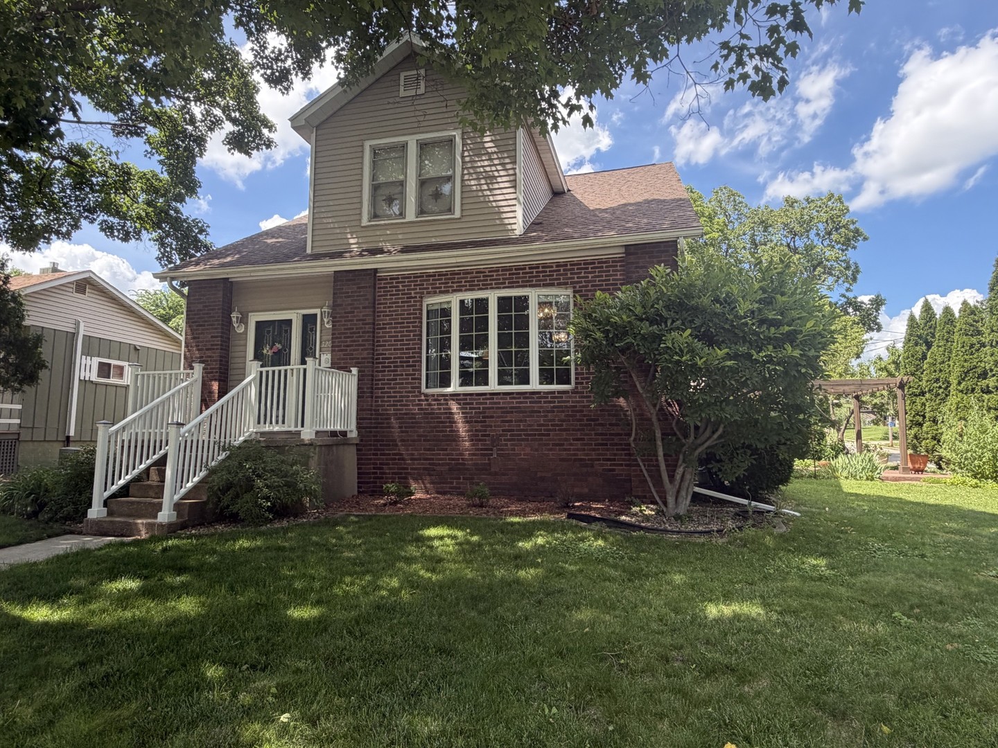 1203 6th Street