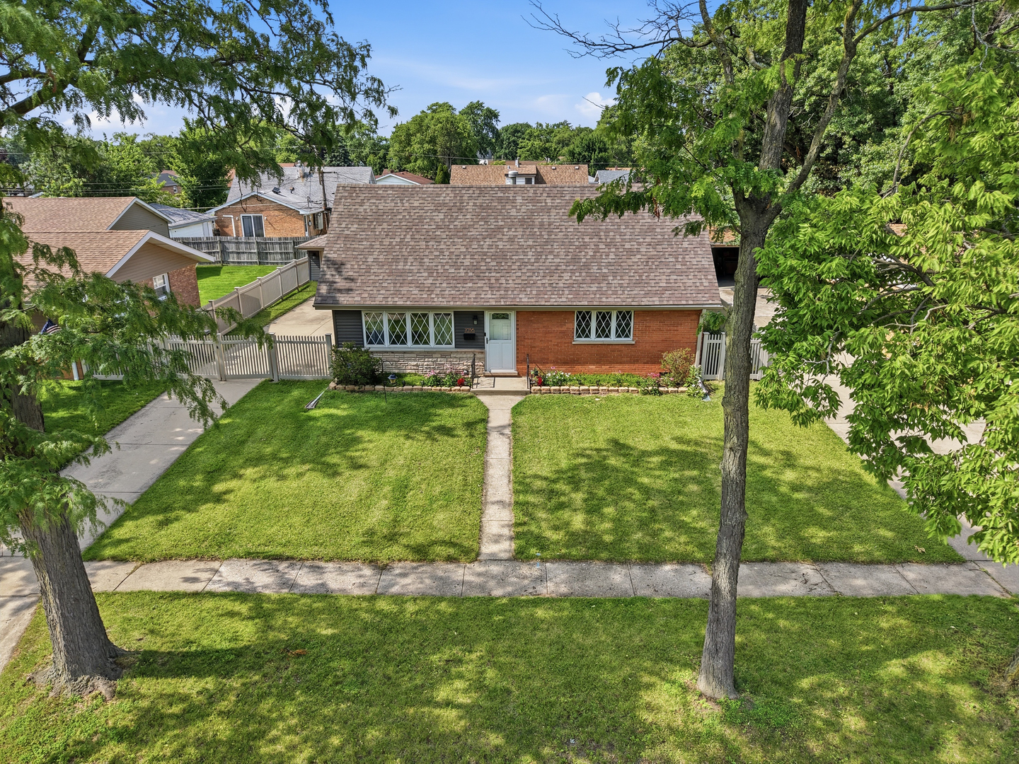 7036 Oxford Street
