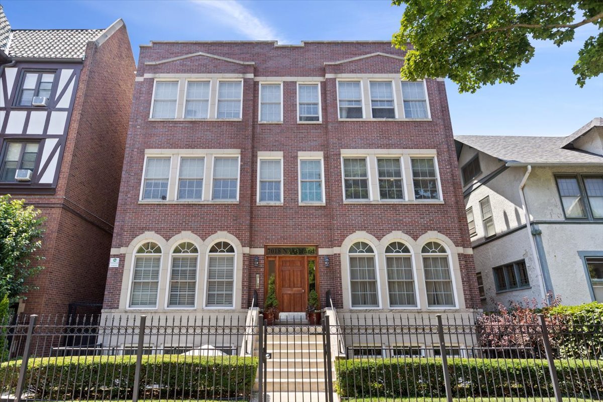 7018 Ashland Boulevard