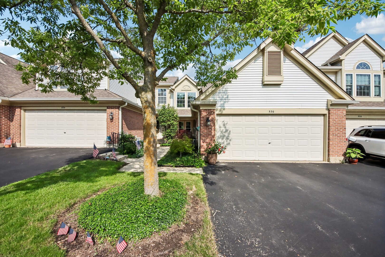 536 Pembrook Court