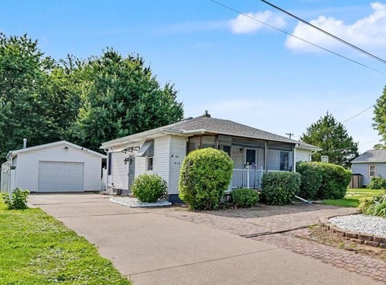 810 12th Street
