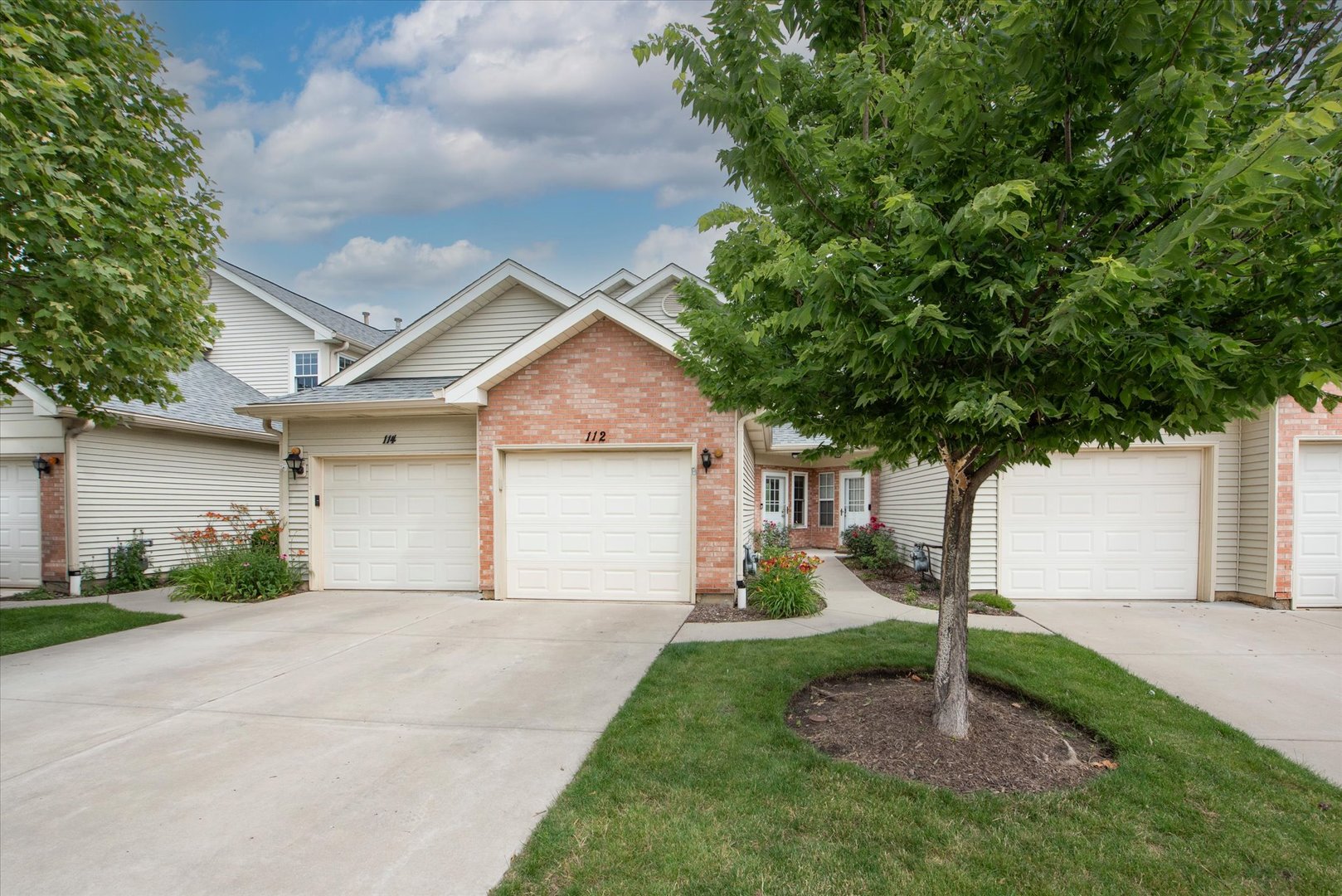 112 GOLFVIEW Drive