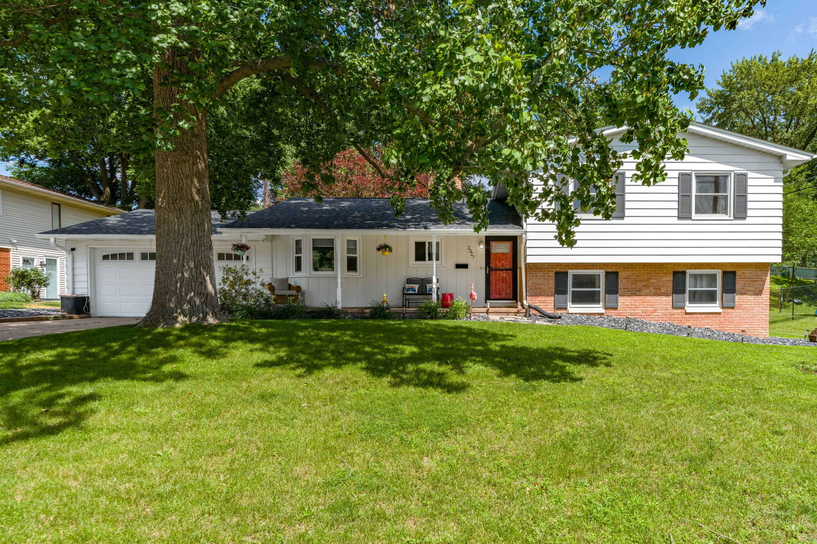 2327 Salem Court