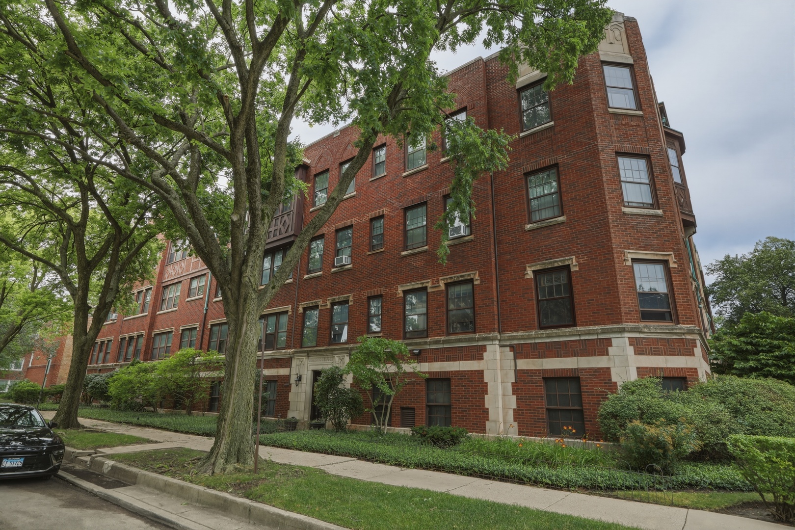 446 Elmwood Avenue