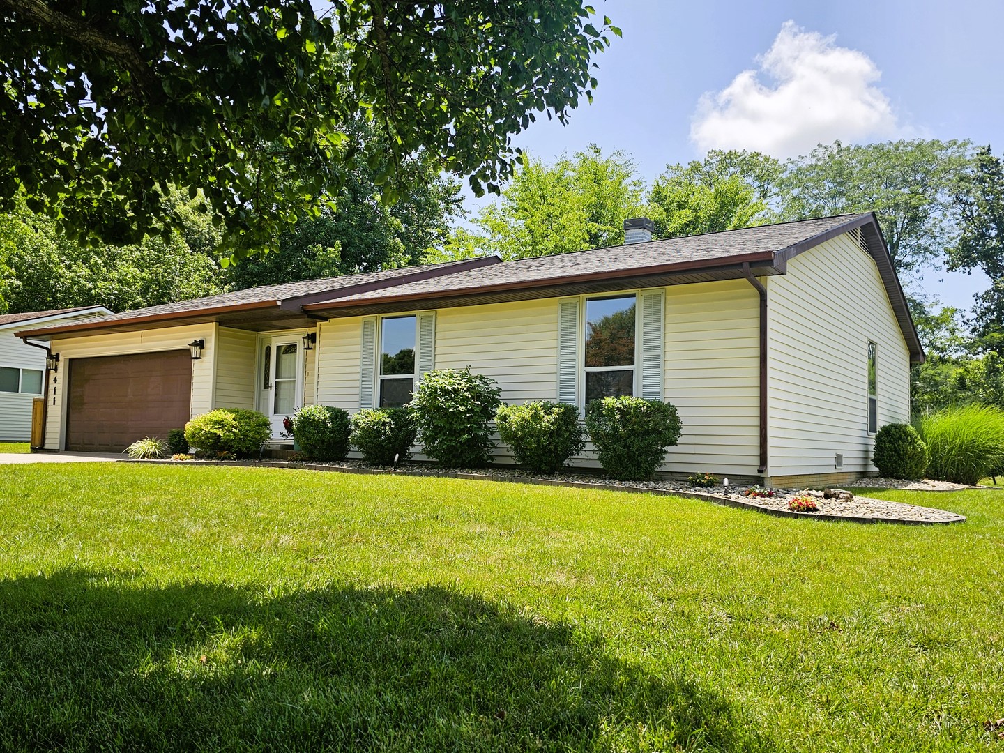 4411 Woodglen Lane