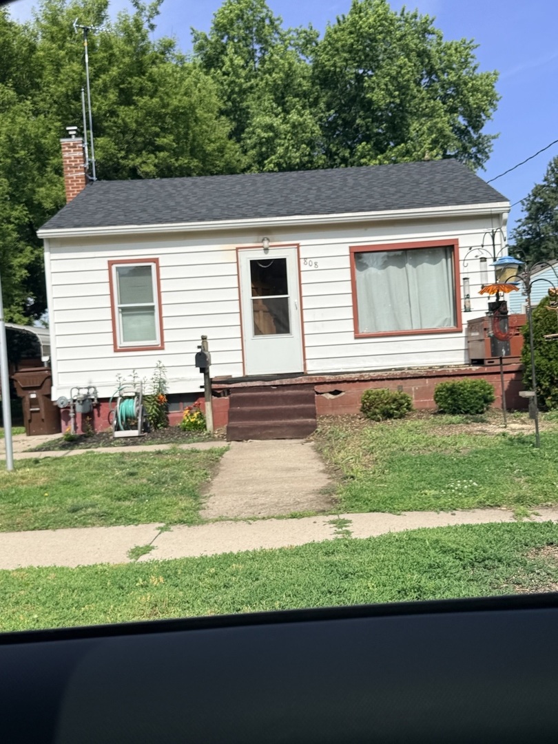 808 MARVIN Street