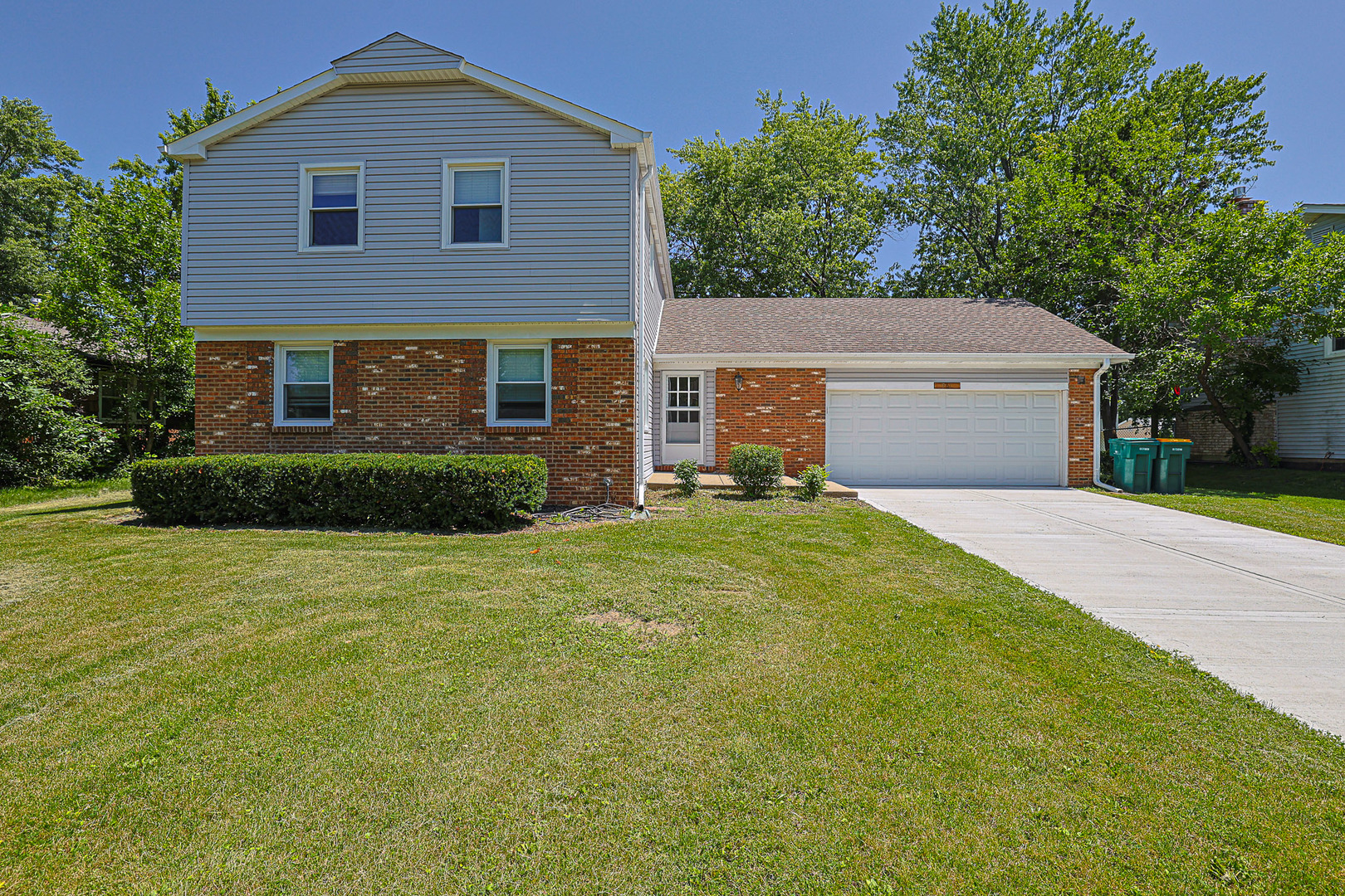 961 Twisted Oak Lane