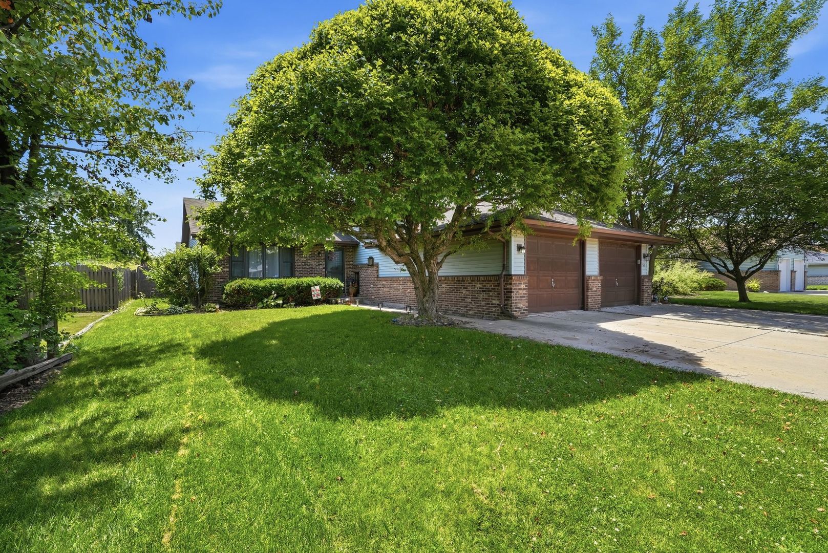 531 Oak Street