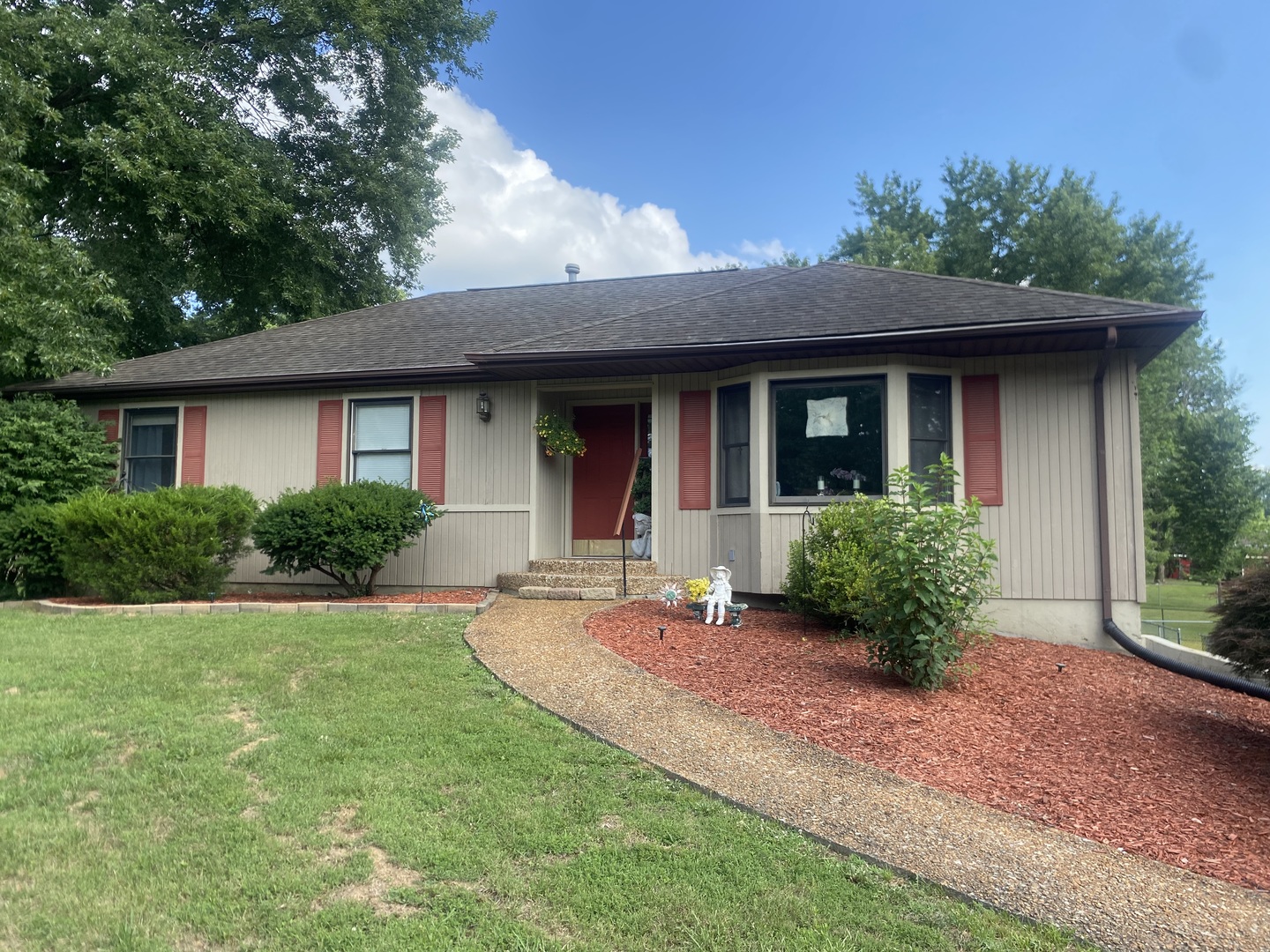 842 Stardust Lane