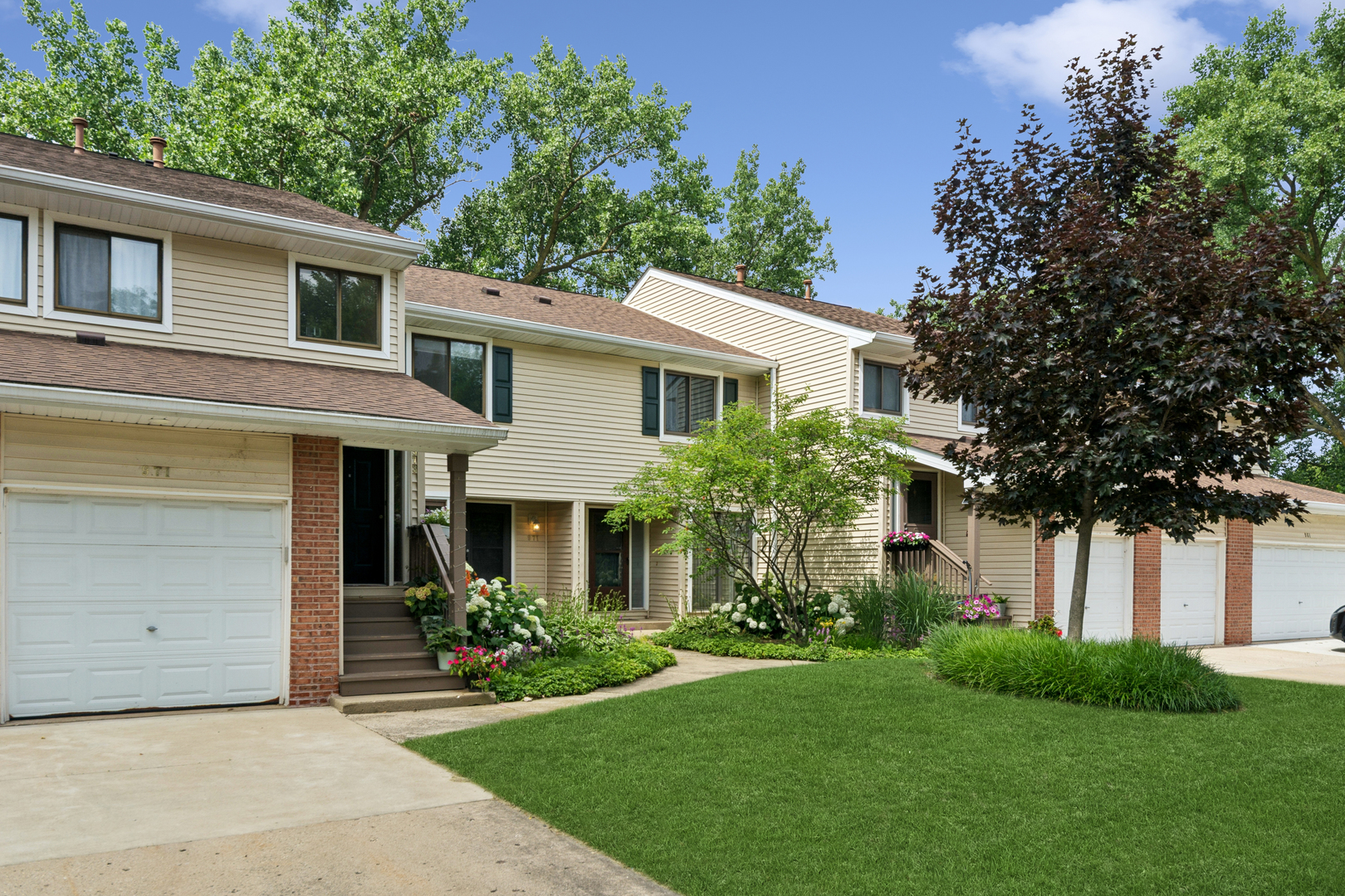 971 HIDDEN LAKE Drive