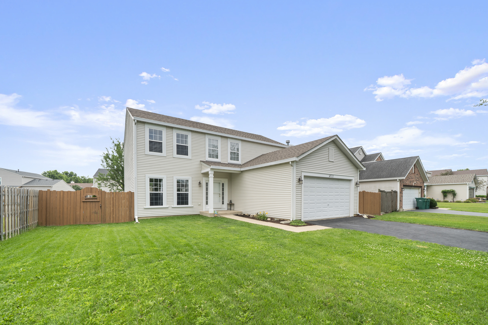 6922 Sahara Drive